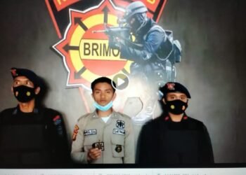 Satpam Berseragam ala Brimob Meminta Maaf
