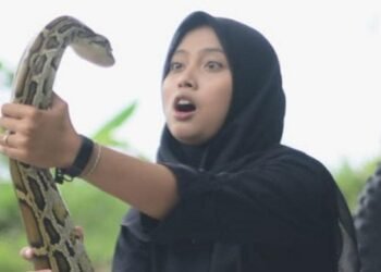 Pritta, Satpam Cantik Penyuka Ular Piton