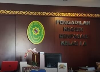 Satpam PN Denpasar Mulai Gunakan Seragam Baru