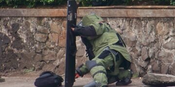 Satpam Temukan Tas Mencurigakan di Halaman Kantor DPRD Kota Kediri