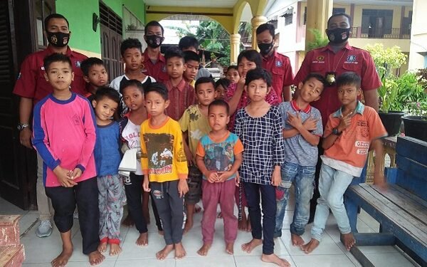 KBKS BPD Sumut Berbagi Takjil ke Panti Asuhan