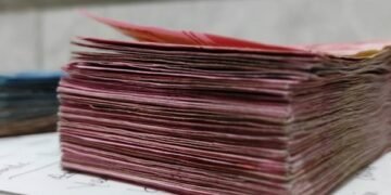 Usai Bawa Kabur Gaji Satpam, Bendahara DPRD Jeneponto Serahkan Diri ke Polisi