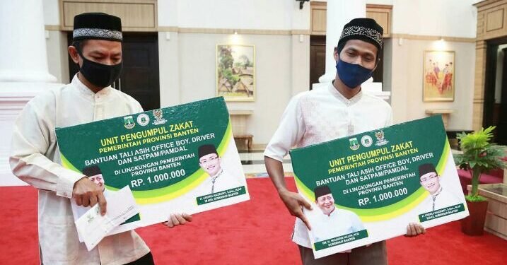 Jelang Lebaran, Baznas Pemprov Banten Serahkan Bantuan ke Satpam