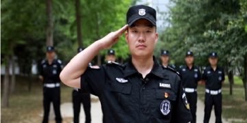 Zhang Yifan, Veteran yang Kini Jadi Kepala Sekuriti