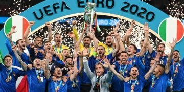 Final Piala Eropa 2020: 49 Suporter Diciduk, 19 Petugas Keamanan Terluka