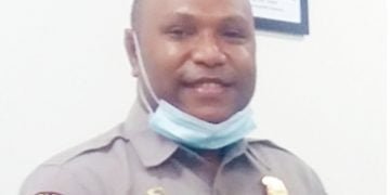 Seragam Baru dan Kepercayaan Diri Satpam