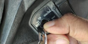 Pencuri Gondol Motor dan Ponsel Satpam