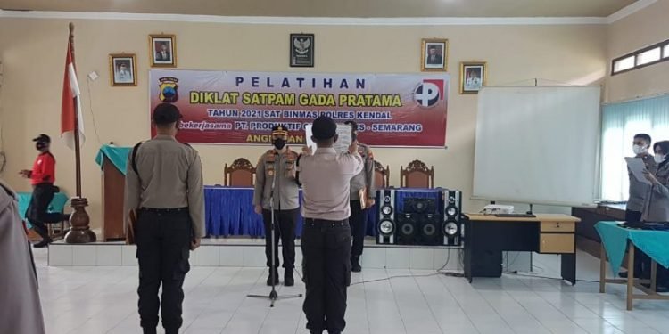 Kapolres Kendal : Satpam Diharapkan Menjaga Kondusifitas di Lingkungan Kerja