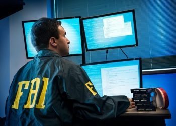 Peretas Bobol Sistem Surat Elektronik FBI dengan Ribuan Email Palsu