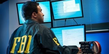 Peretas Bobol Sistem Surat Elektronik FBI dengan Ribuan Email Palsu