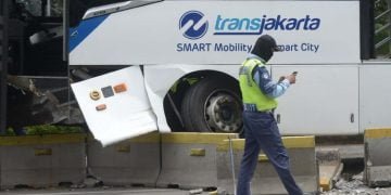Ini Kesaksian Satpam Saat Bus TransJakarta Tabrak Separator