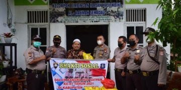 Meriahkan HUT ke-41 Satpam, Polres Sekadau Salurkan Bansos