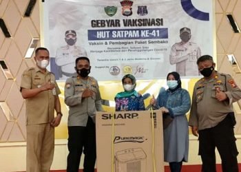 Sat Binmas Polres Maros dan Komunitas Satpam Gelar Vaksinasi Covid-19