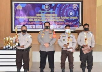 Berprestasi, Satpam di Morowali Utara Terima Penghargaan