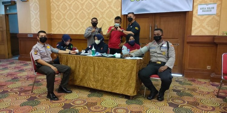 APSI, ABUJAPI dan Polda Jambi Gelar Vaksin Satpam