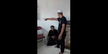 Satpam Masjid Berhasil Tangkap Maling Sandal
