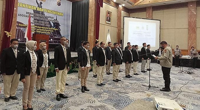 Wakapolda Riau Lantik Pengurus DPD APSI Masa Bakti 2022-2027