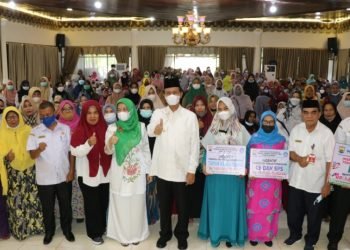 Empat Satpam Terima Insentif dari Wali Kota Pariaman