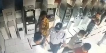 Cegah Penipuan di ATM, Satpam Tuai Pujian dari Netizen