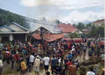 Anak Main Korek, Rumah dan Mobil Satpam Hangus Dilalap Si Jago Merah
