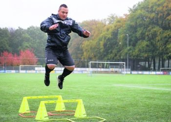 Jhonny van Beukering, Mantan Timnas Indonesia yang Beralih Jadi Sekuriti