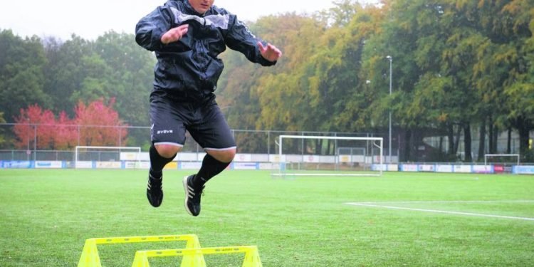 Jhonny van Beukering, Mantan Timnas Indonesia yang Beralih Jadi Sekuriti