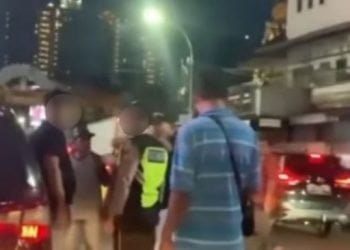 Berseteru, Satpam dan Driver Taksi Online Nyaris Adu Jotos