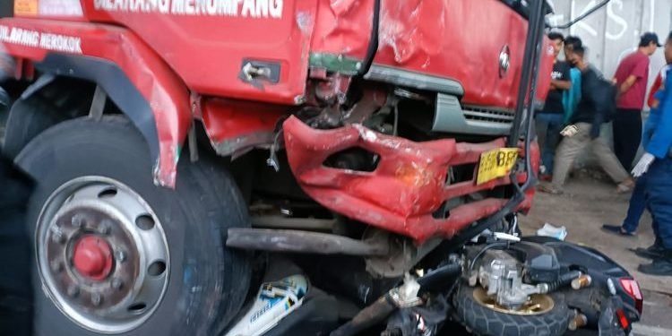 Kecelakaan Maut Truk Pertamina, Satpam Tolong Bocah