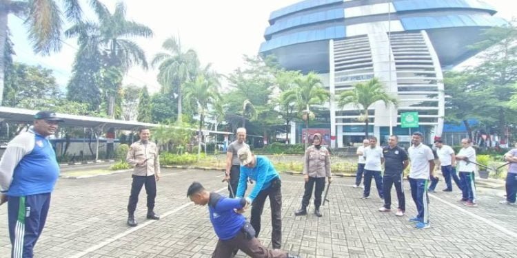 Satbinmas Polres Pelabuhan Makassar Berikan Pelatihan ke Satpam Pelindo