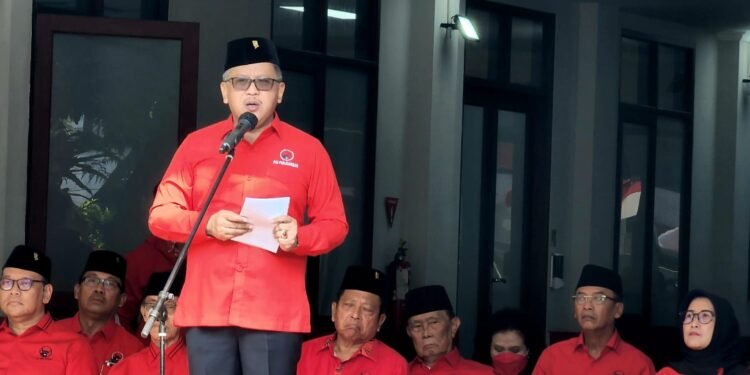 Tolak Hasto Kristiyanto di Kampus Unram, Mahasiswa dan Satpam Ricuh