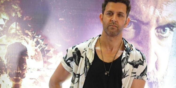 Aktor Bollywood Hrithik Roshan Kesal ketika Penggemarnya Menerobos Sekuriti