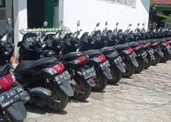 Satpam Sekolah di Sulsel Parkir Kendaraan Siswa Sesuai Merek dan Warna