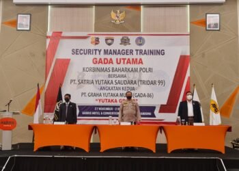 Kabaharkam Buka Pelatihan Gada Utama Tridar 99