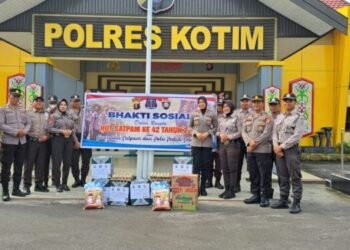 HUT ke-42 Satpam, Satbinmas Polres Kotim Gelar Bansos