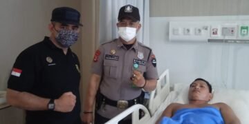 Komunitas Satpam Jenguk Korban Penembakan Perampok di Lampung