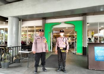 Jalin Silaturahmi, Anggota Polsek Telukjambe Sambangi Satpam