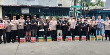Kapolda Metro Jaya Titipkan Sembako untuk Satpam
