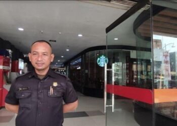 Masdeni, Sosok Satpam yang Foto Anak Hilang saat Bertugas