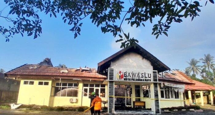 Berikut Pengakuan Satpam Saat Kebakaran Kantor Bawaslu Palangkaraya