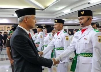 Anak Satpam Jadi Paskibraka Jateng, Ganjar Menyemengatinya