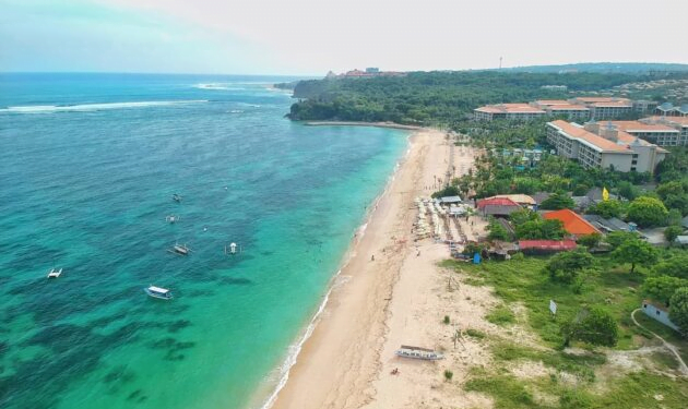 Turis Lokal Mengaku Diusir dari Pantai Geger oleh Sekuriti Hotel, Pemprov: Itu Area Publik