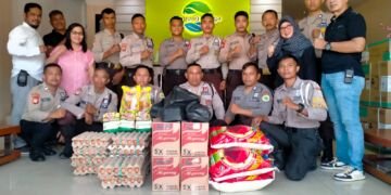 GMTD Bagikan Sembako ke Satpam Cluster Kawasan Tanjung Bunga