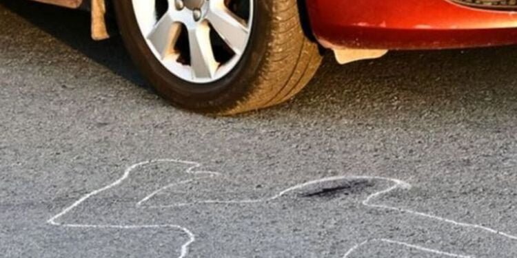 Satpam Sekolah Tertabrak saat Bantu Mobil Keluar ke Jalan