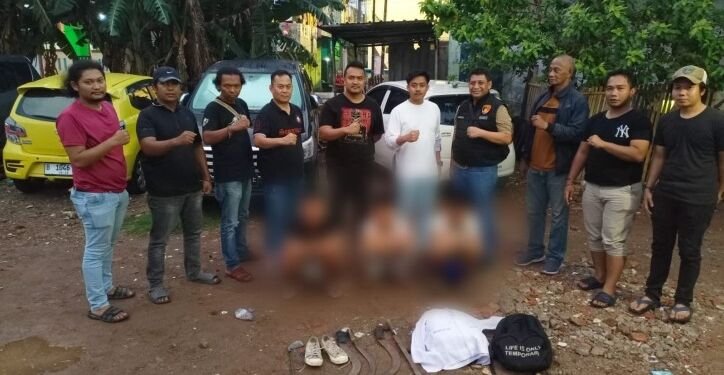 Polisi Tangkap 3 Pelajar yang Ancam Satpam Pakai Celurit di Kalideres