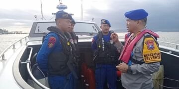 Ditpolairud Polda Jatim Siagakan Kapal Patroli Selama Nataru di Selat Bali