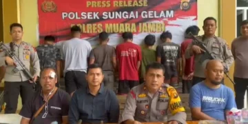 Satpam dan Polisi Kena Bacok Komplotan Pencuri Sawit. Ini Kronologinya