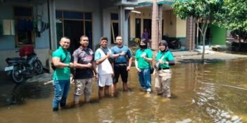 Team Brigade Guard Beri Bantuan Terdampak Banjir di Demak