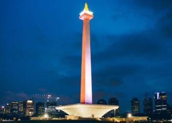 monas