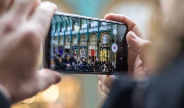 kamera handphone satpam