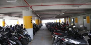 parkir motor aman